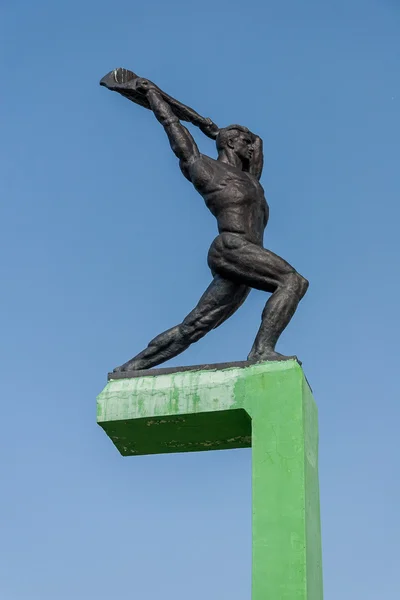 Scultura in bronzo dell'atleta — Foto Stock