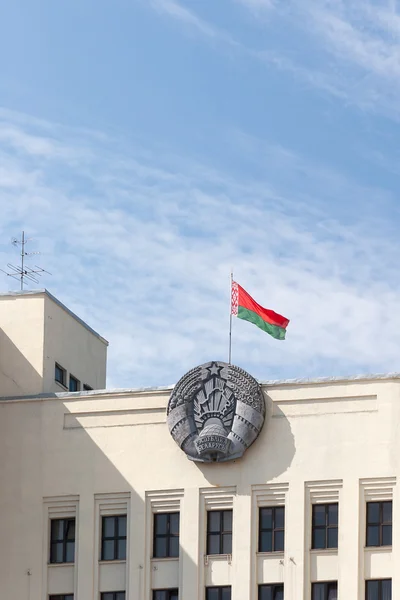 Fachada do edifício do governo, Bielorrússia — Fotografia de Stock