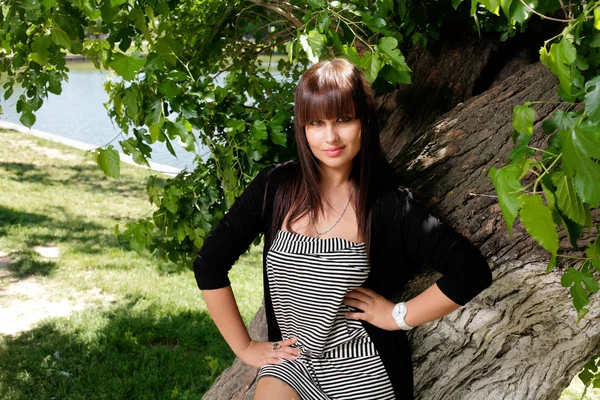 Portrait of the beautiful woman — Stock Photo, Image