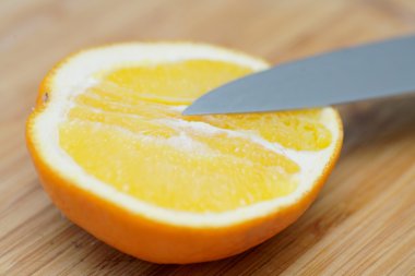 yarım portakal bıçak makro ile kesmek