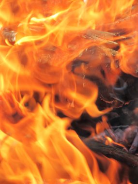 Ateş siyah üzerine ateş