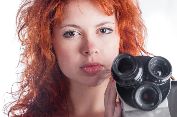 Schönes Weibchen mit Kamera — Stockfoto