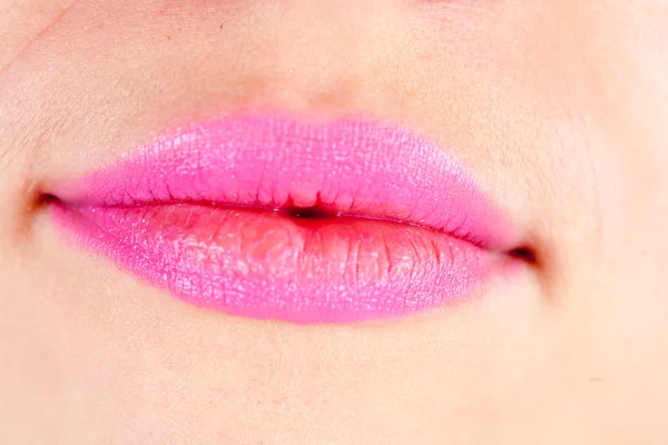 Hermosos labios femeninos — Foto de Stock