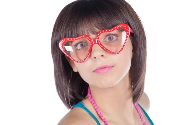 Lächelndes schönes Mädchen mit Brille auf Weiß — Stockfoto