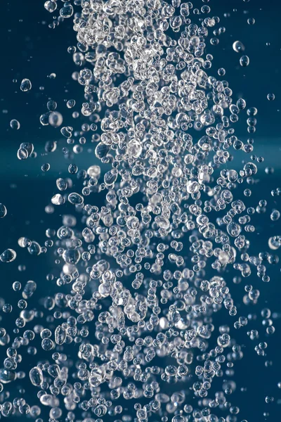 Falling water drops — Stock Photo, Image