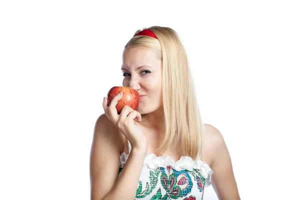 Ung blond kvinna och äpple — Stockfoto