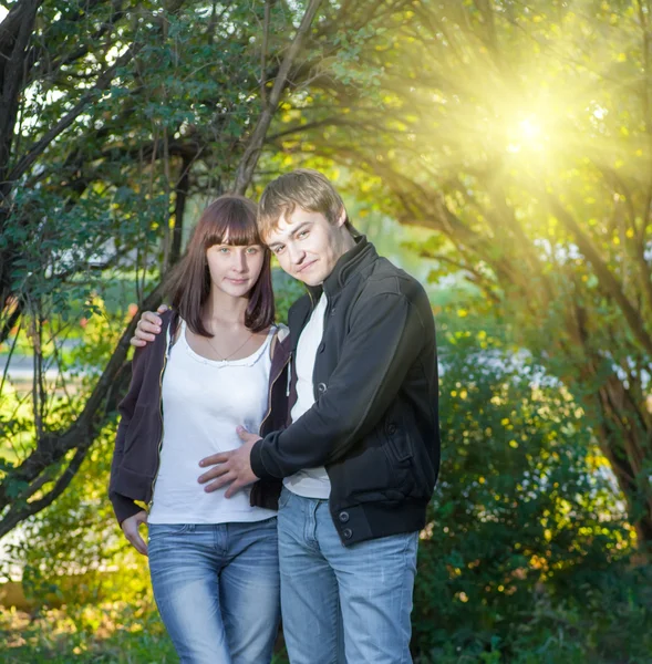 Retrato de un concepto de amor feliz pareja —  Fotos de Stock