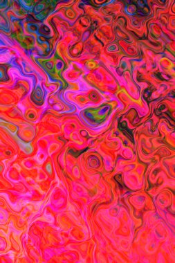 zwangere vrouwen gieten van water