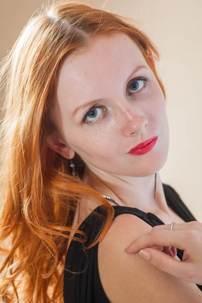 Redhead in studio — Stock Photo, Image