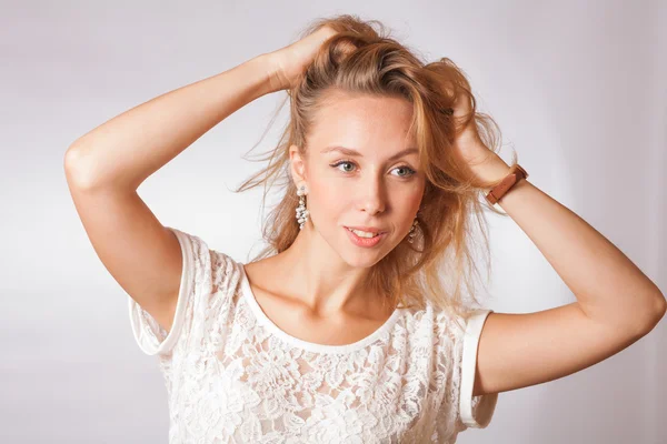 Sexy girl looking at camera — Stock Photo, Image