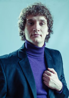 kıvırcık beyaz adam Studio