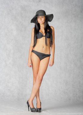 genç esmer tam vücut