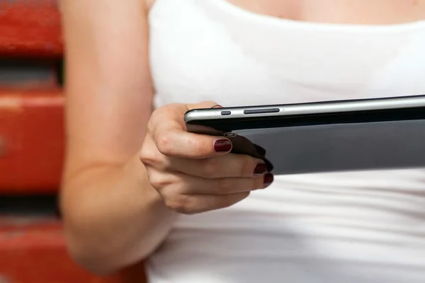 Student using her tablet pc — Stock Photo, Image