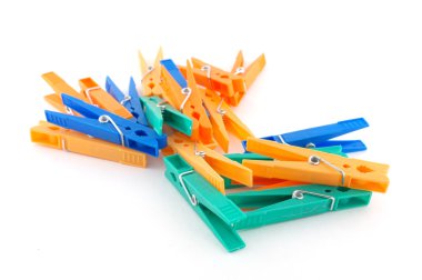 renkli kıyafetler-mandal