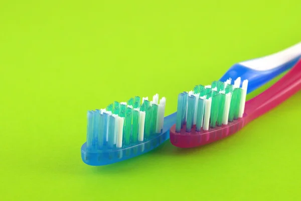 Dos cepillos de dientes —  Fotos de Stock