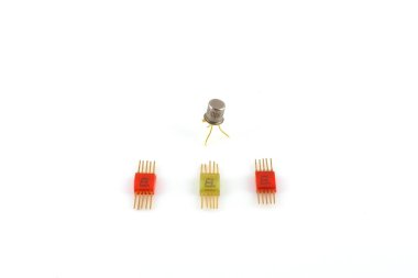 Elektronik unsurları