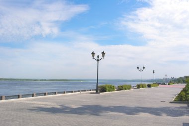 quay içinde şehir samara volga Nehri üzerinde göster