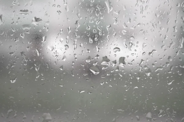 Na letni deszcz dzień — Zdjęcie stockowe