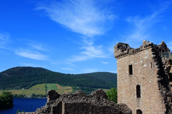 Urquhart Castle e Loch Ness, Scozia — Foto Stock