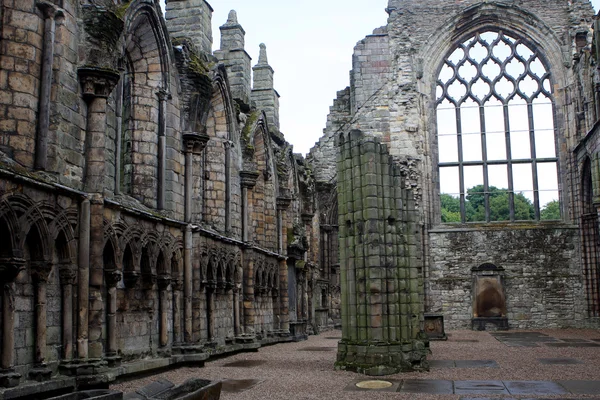 Ruïnes van holyrood abbey, edinburgh — Stockfoto