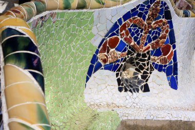 Vasıl belgili tanımlık park Guell, Barcelona Gaudi mozaik
