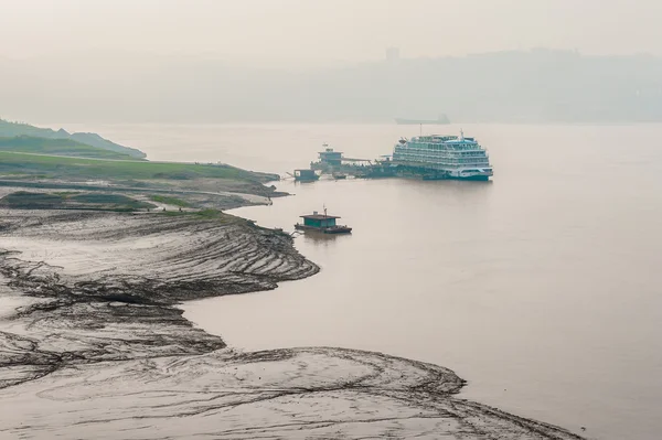 Fartyg på yangtze-floden — Stockfoto
