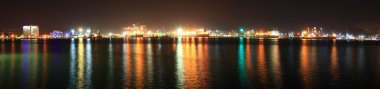 panoramik liman gece