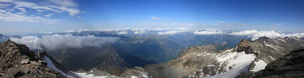Альпійські Панорама Ліцензійні Стокові Зображення