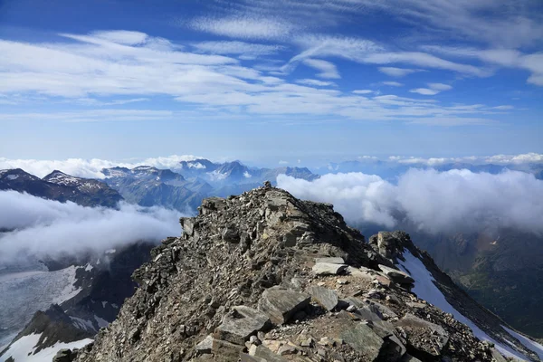 Alpine landscape — Stock Photo, Image