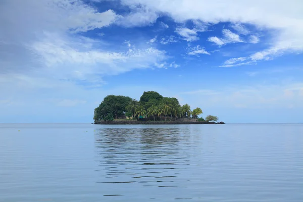 Ilha tropical — Fotografia de Stock