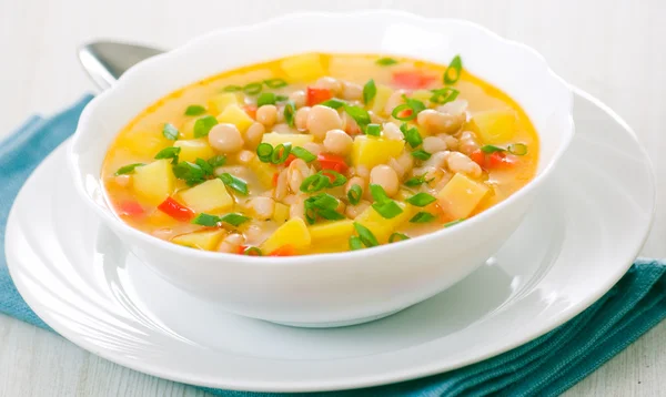 Sopa vegetariana de frijol blanco — Foto de Stock