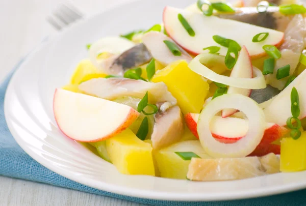 Herring salad with apple and potato — Stock Photo, Image