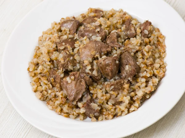 Buckwheat porridge with chicken liver — Zdjęcie stockowe