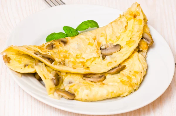 Omelette with mushrooms — Stock Photo, Image