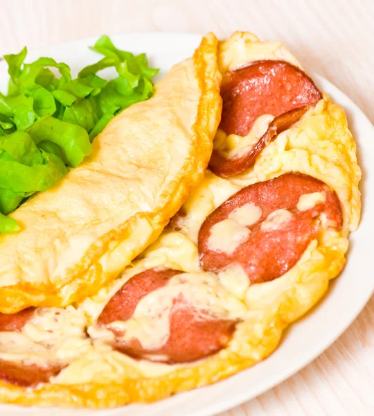 Omlet z salami — Zdjęcie stockowe