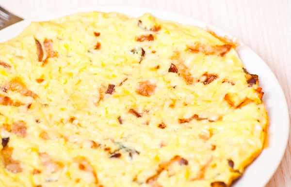 Omelette au bacon et champignons — Photo