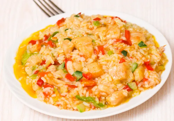 Riz aux légumes et au poisson — Photo