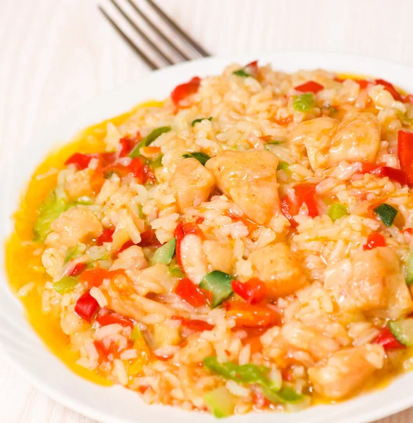 Arroz con verduras y pescado —  Fotos de Stock