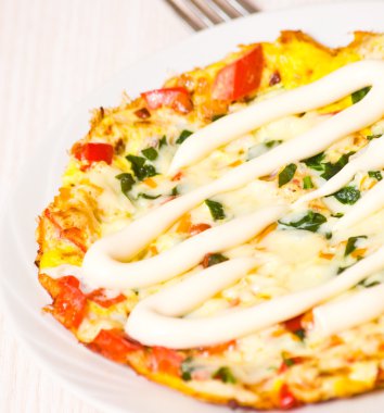 sebze ve peynir omlet