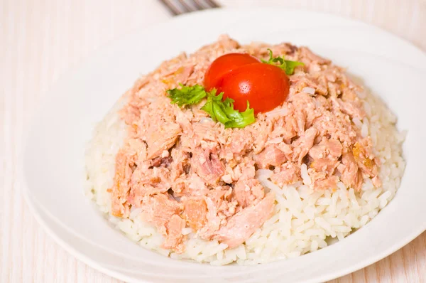 Rice with tuna — Stock Photo, Image