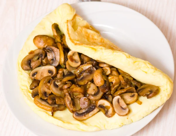 Omelet with mushrooms — Stock Photo, Image