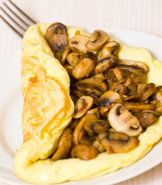 Omelett mit Pilzen — Stockfoto