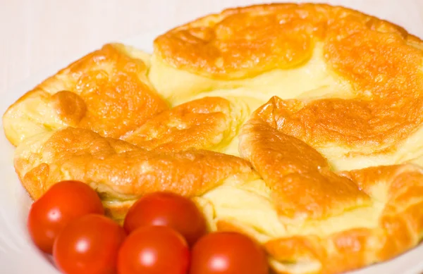 Omlet domates ile — Stok fotoğraf