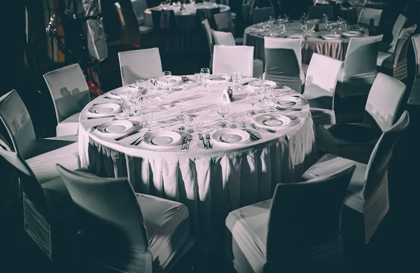 Organisierte Veranstaltung Servierter Runder Tisch Für Gäste Restaurant — Stockfoto