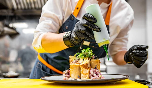 Chef Hands Gloves Cooking Fried Thin Pancakes Crepe Stuffed Potato — Stock Photo, Image