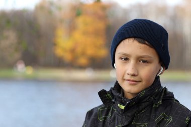 Çocuk sonbahar rahatlatıcı