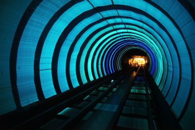 Metro Hareket Bulanıklığı ile yüksek hızlı tren