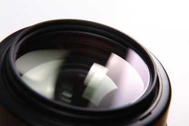 lens dslr fotoğraf makinesi beyaz zemin üzerine