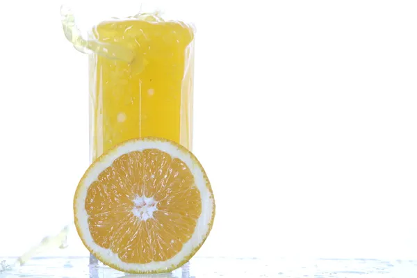 Lemon juice glass with lemon slice. Isolated on white background — Stock Photo, Image