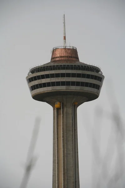 Skylon tower på Niagarafallen, Kanada — Stockfoto